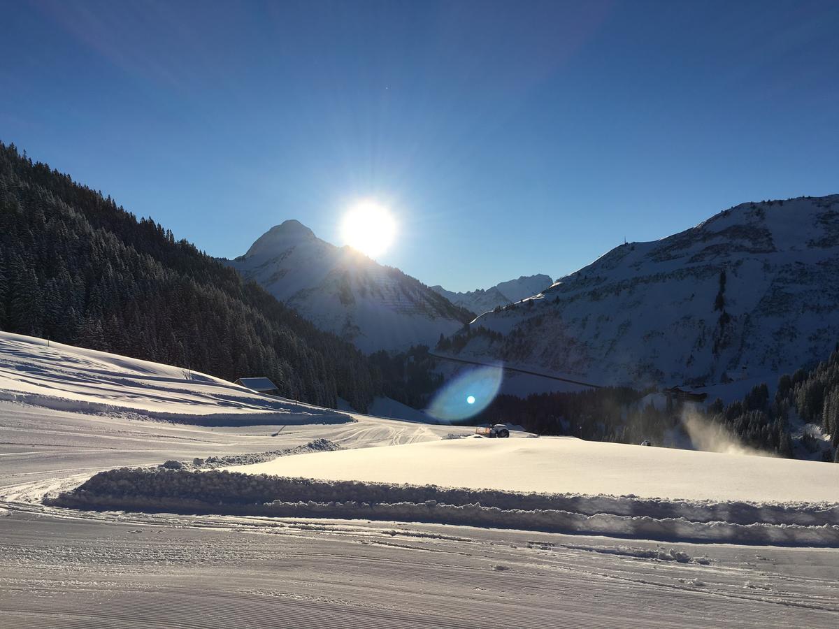 Dr'Berghof Villa Damuels Exteriör bild
